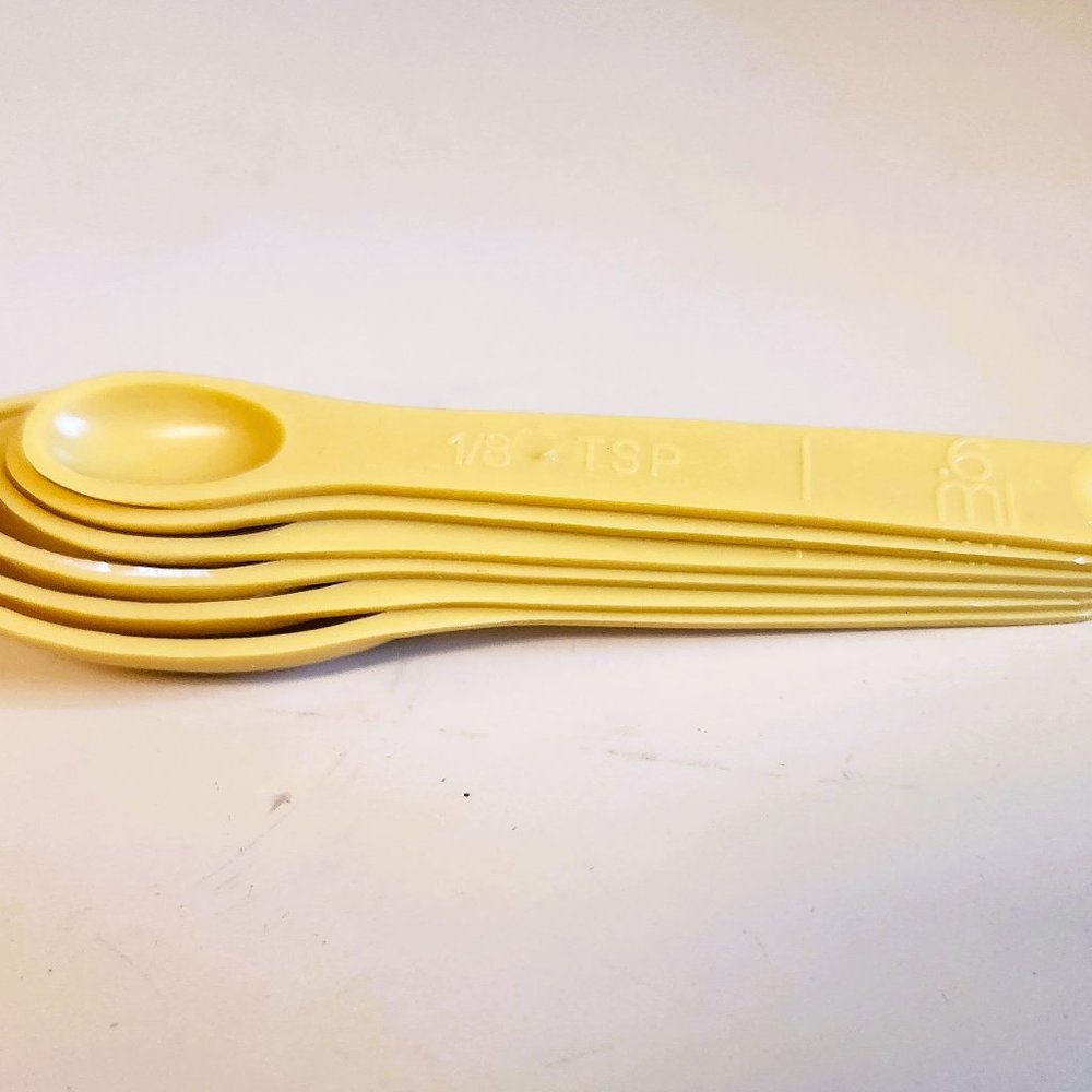 Vintage Measuring Spoon 6-Piece Set Beige 1/8 - 1 Tablespoon MCM
